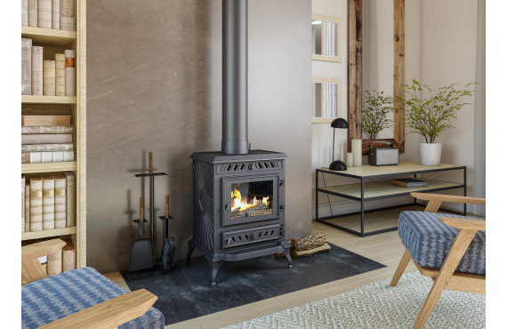 Почему чернеет стекло и дымит камин? 5 ошибок при растопке, о которых вы не знали